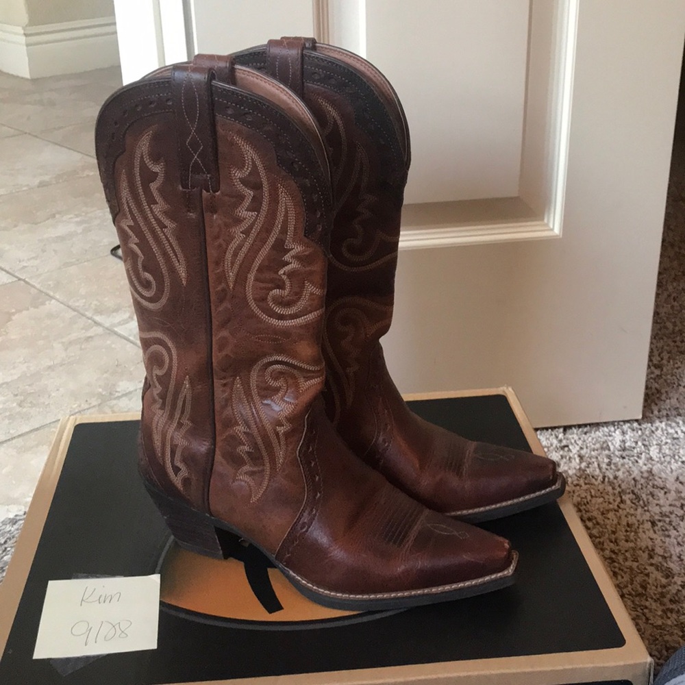 Women’s Ariat cowboy Boots